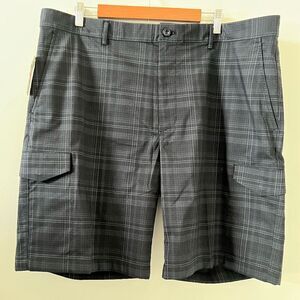 Attack Life By Greg Norman Black & Gray Plaid Fairway Cargo Shorts Size 40